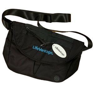 Life Vantage Multi-way Crossbody Black Bag Main Compartment & 5 Pockets